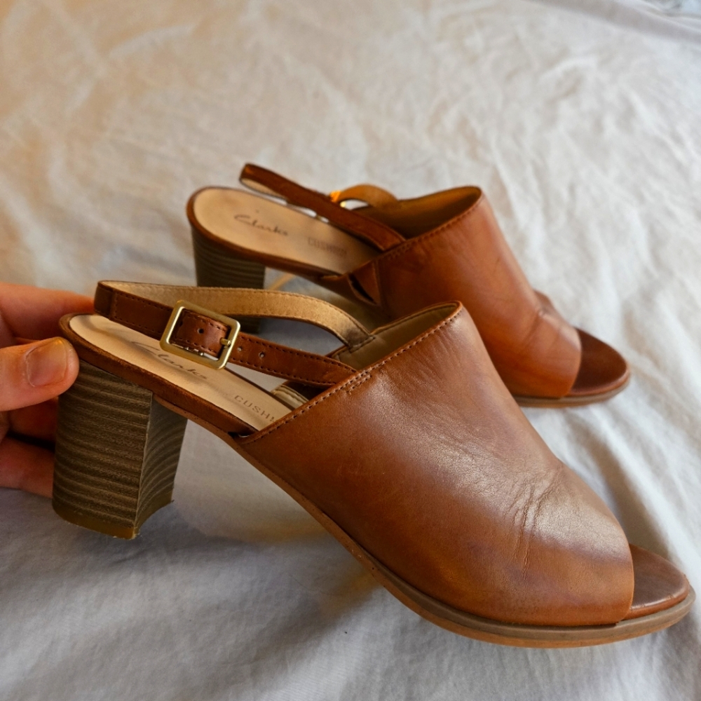 Clark's Comfort Plus Slingback Sandal Chunky Block Heels Brown Leather Fall